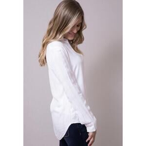 RAILS Women’s Hunter Button-Down Shirt in White|Rose-Size Small